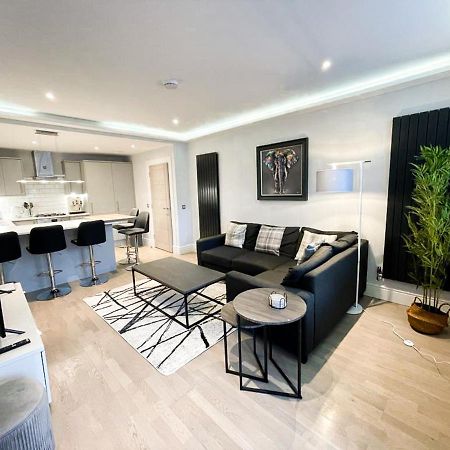 Modern 3 Bedroom Apartment, West End Edinburg Exteriör bild