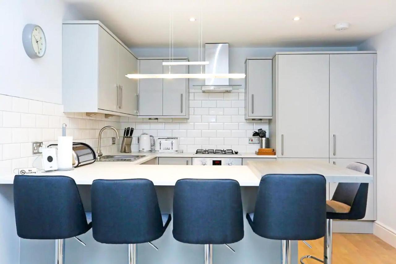 Modern 3 Bedroom Apartment, West End Edinburg Exteriör bild
