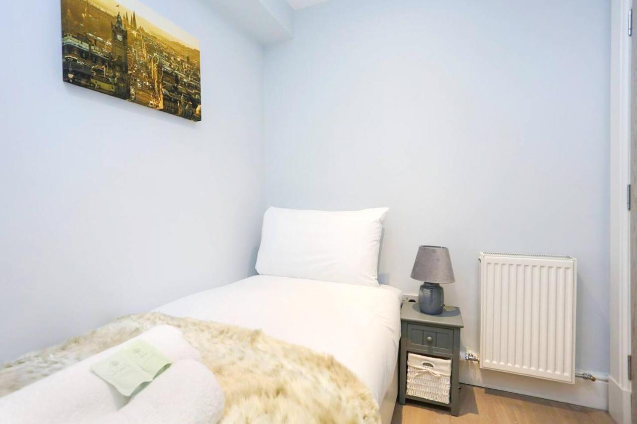 Modern 3 Bedroom Apartment, West End Edinburg Exteriör bild