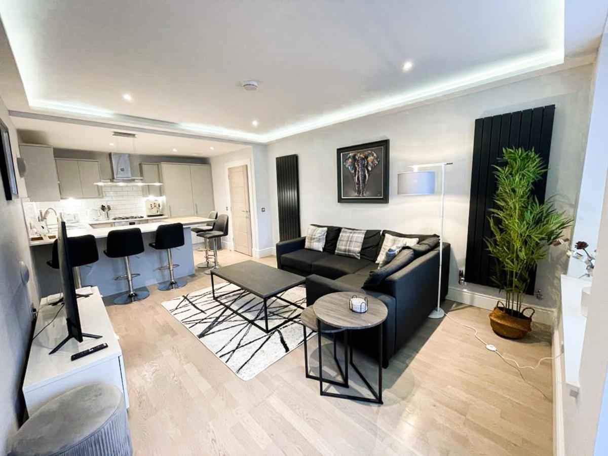 Modern 3 Bedroom Apartment, West End Edinburg Exteriör bild